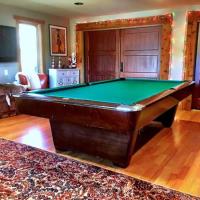Brunswick Medalist Pool Table